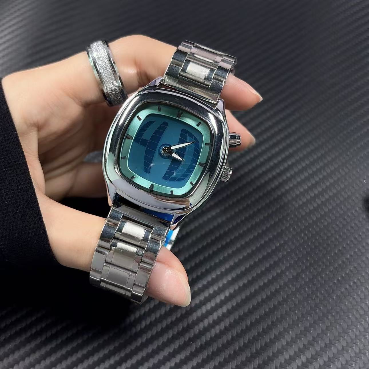 Vintage Watch Collecting - PAAZOMU Men's Quartz Watch Fashion Square